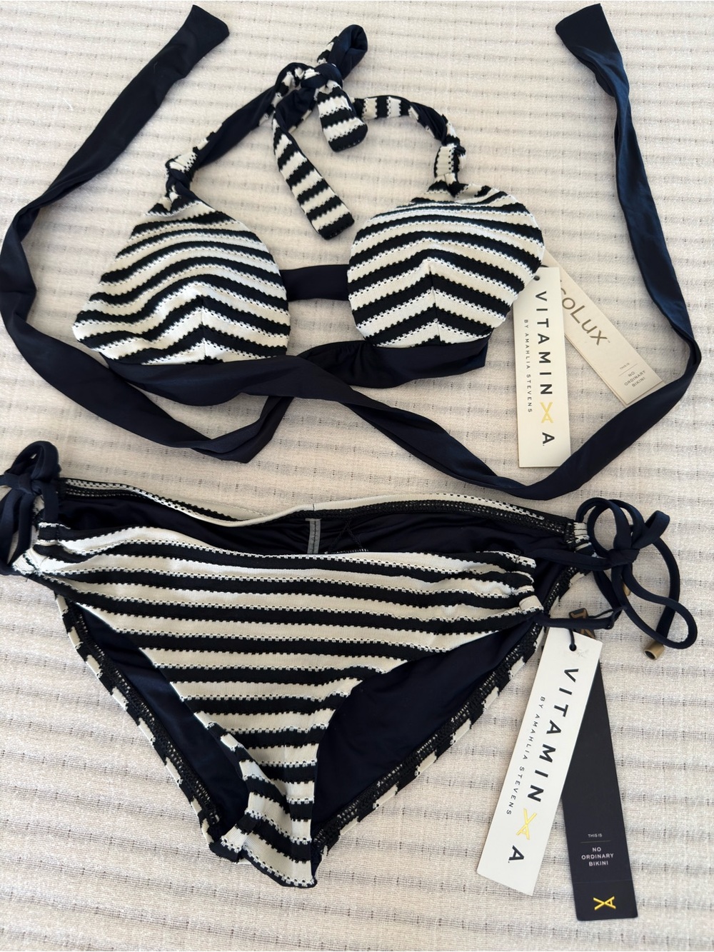 Vitamin A Striped Bikini Set - NWT 🖤🤍